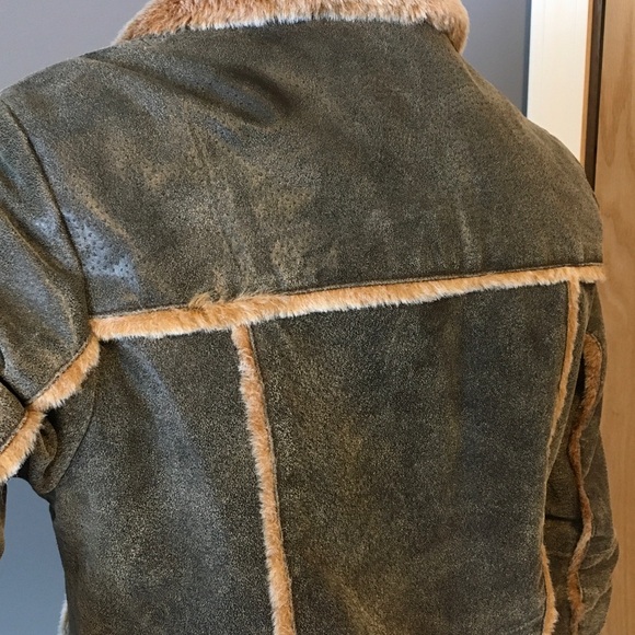 Women's Leather Jacket with Faux Fur Trim - Picture 4 of 9